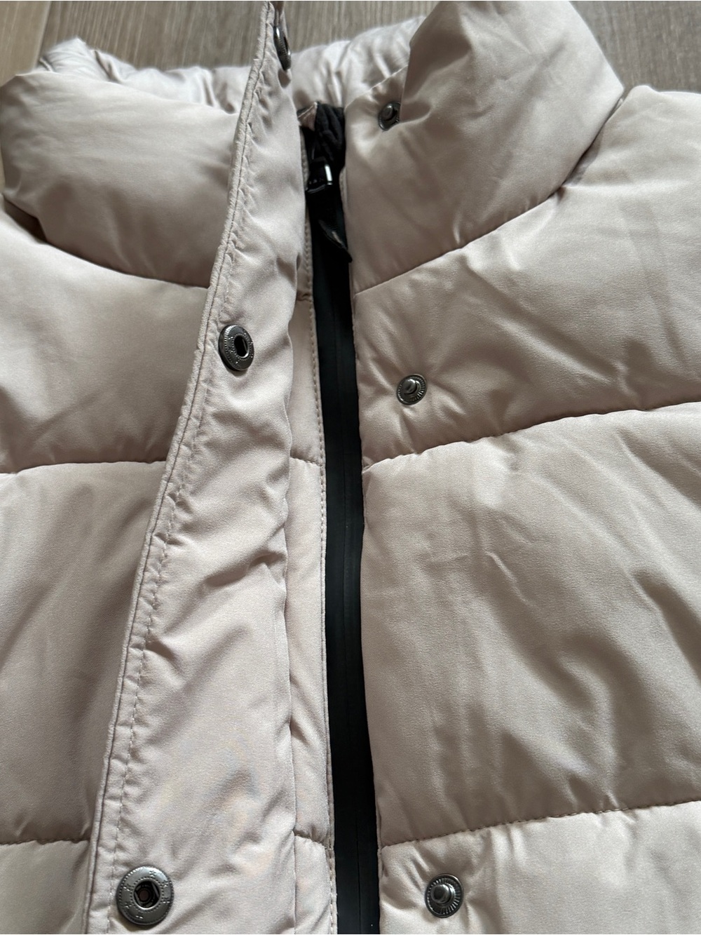 HFX Outdoors Puffer Vest Women Large Beige Snap Zip & Pockets Polyester Hiking - Picture 5 of 10